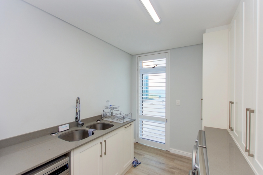 5 Bedroom Property for Sale in Calypso Beach Western Cape